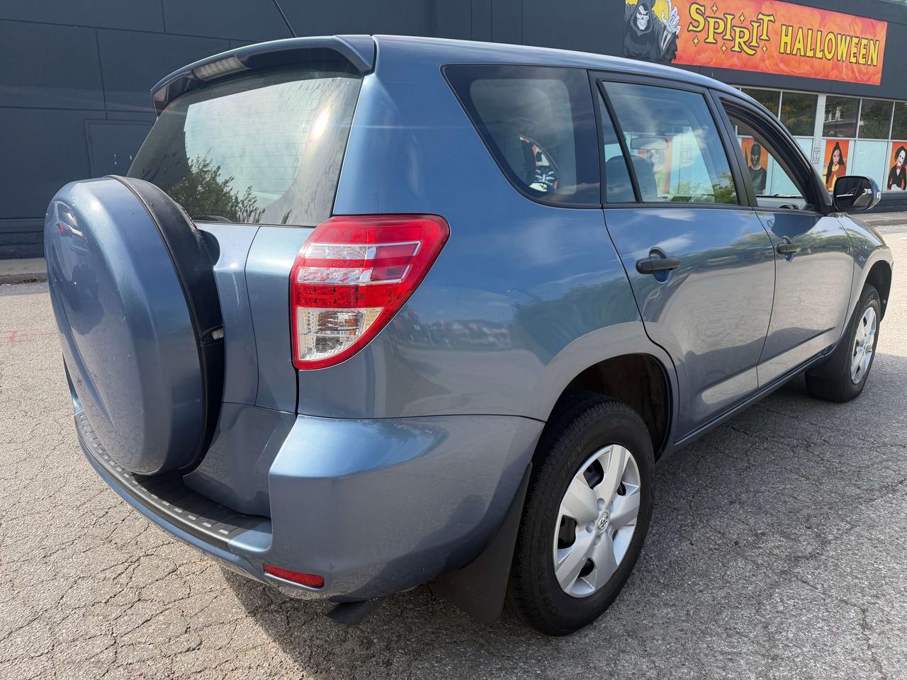 2012 Toyota RAV4 !!!! ONE OWNER !!! NO ACCIDENTS !! TOYOTA SERVICED Photo