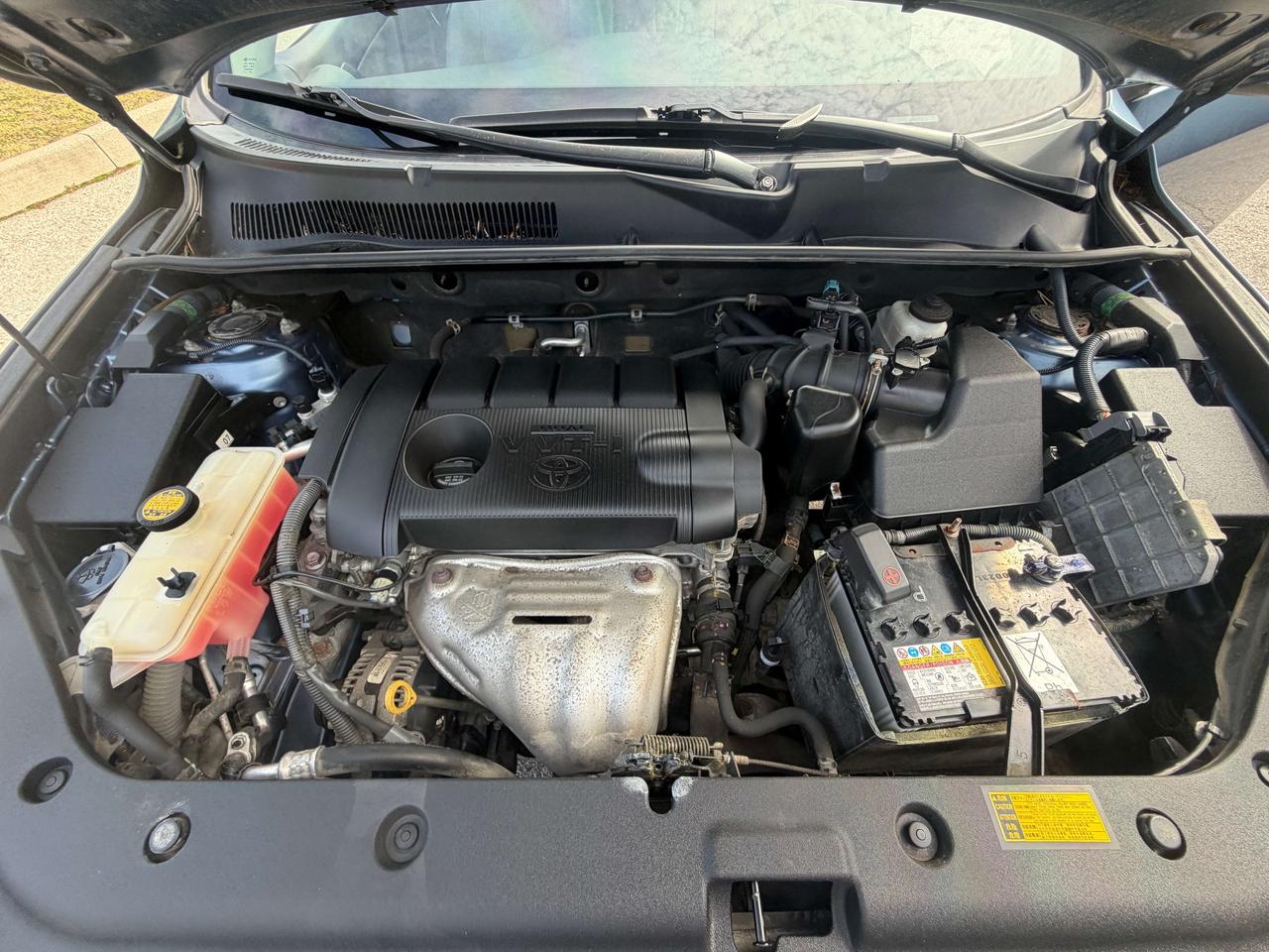 2012 Toyota RAV4 !!!! ONE OWNER !!! NO ACCIDENTS !! TOYOTA SERVICED Photo