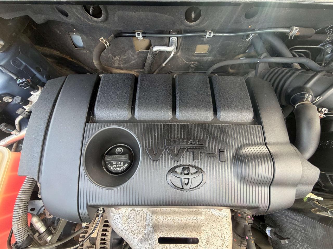 2012 Toyota RAV4 !!!! ONE OWNER !!! NO ACCIDENTS !! TOYOTA SERVICED Photo