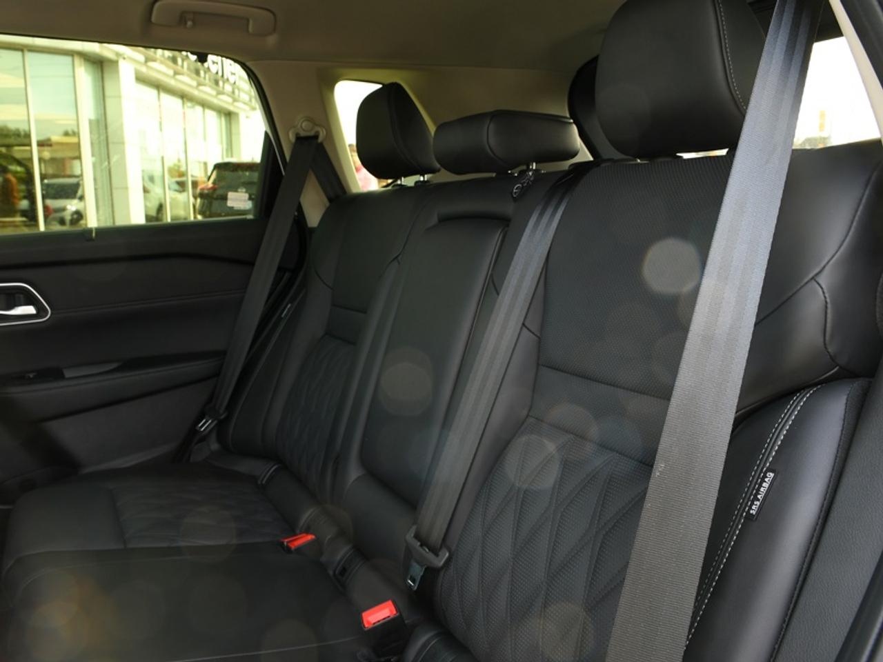 2026 Nissan Rogue Platinum   Leather   Roof   Navi   360 Camera   CarPlay   Android Auto Photo