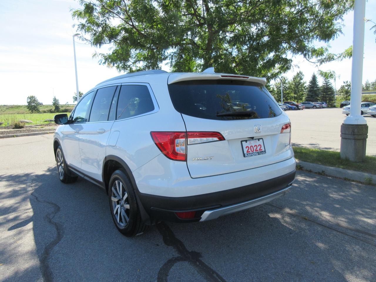 2022 Honda Pilot Touring 7P 4dr All-Wheel Drive Photo