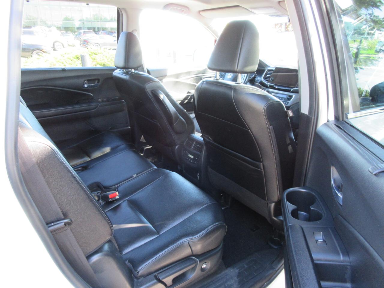 2022 Honda Pilot Touring 7P 4dr All-Wheel Drive Photo