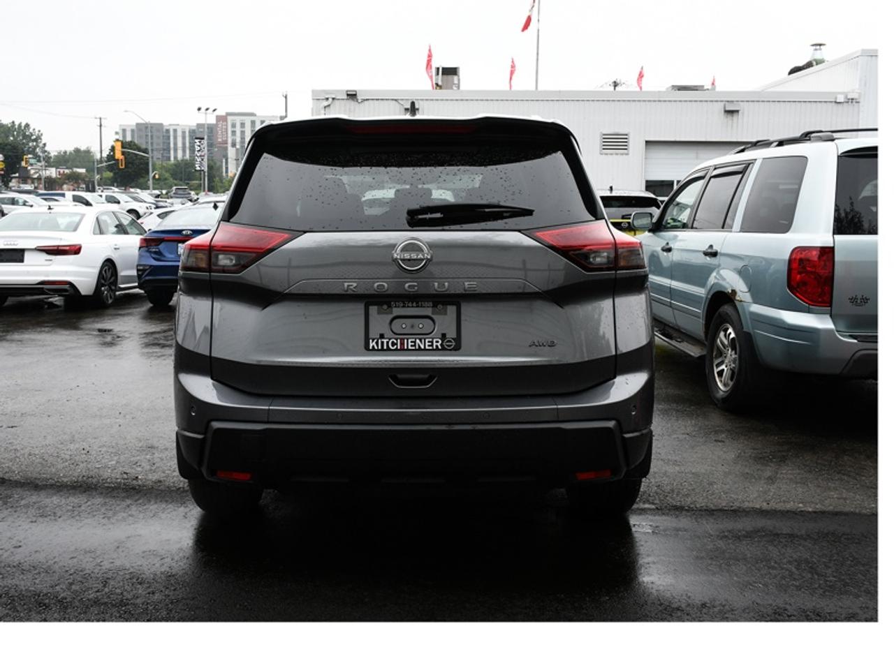 2026 Nissan Rogue SV Moonroof   Adaptive Cruise   CarPlay   Android Auto   Remote Start   Heated Seats Photo4
