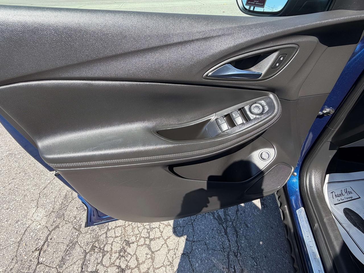 2023 Buick Encore SELECT/PWR ROOF/HEATED SEATS/CALL PICTON Photo