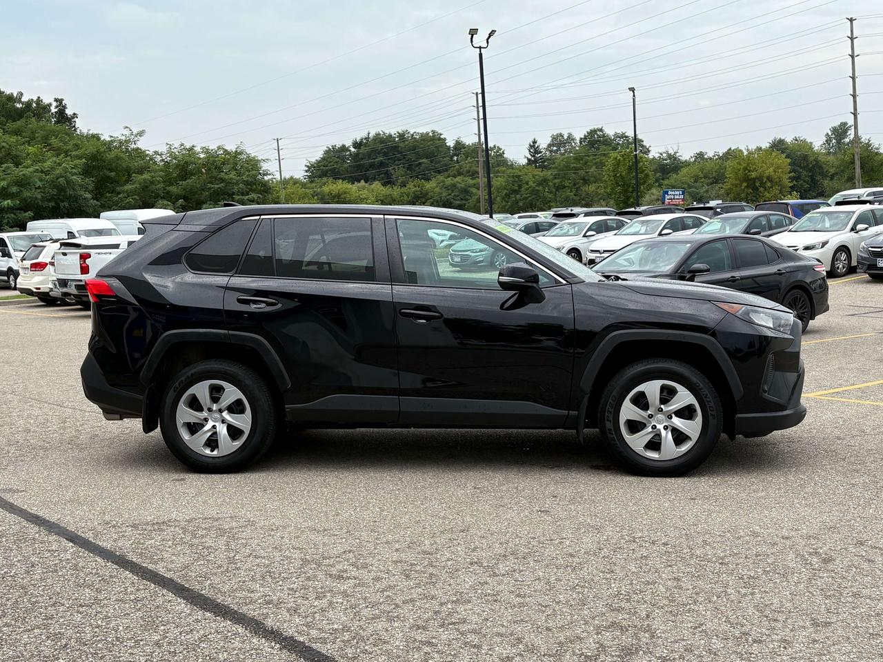 2022 Toyota RAV4 LE AWD   CLEAN CARFAX Photo