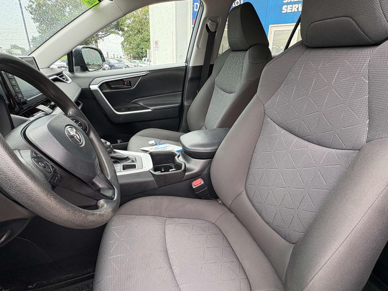 2022 Toyota RAV4 LE AWD   CLEAN CARFAX Photo