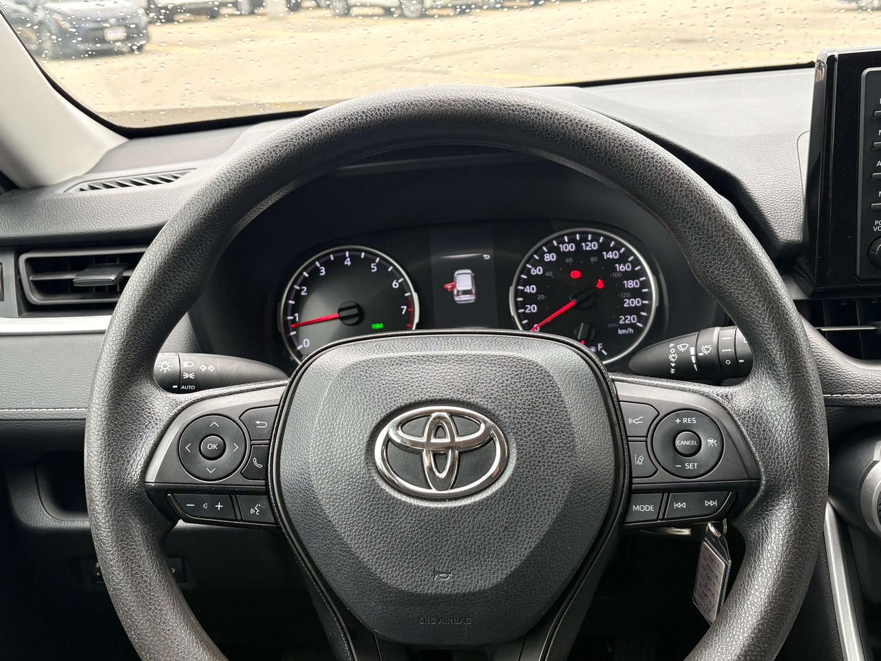 2022 Toyota RAV4 LE AWD   CLEAN CARFAX Photo