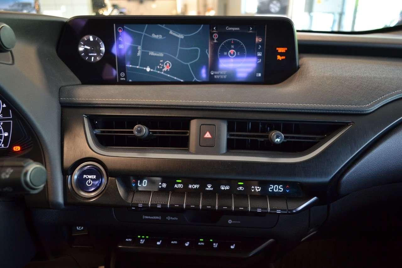 2020 Lexus UX 250H UX 250h CVT Photo