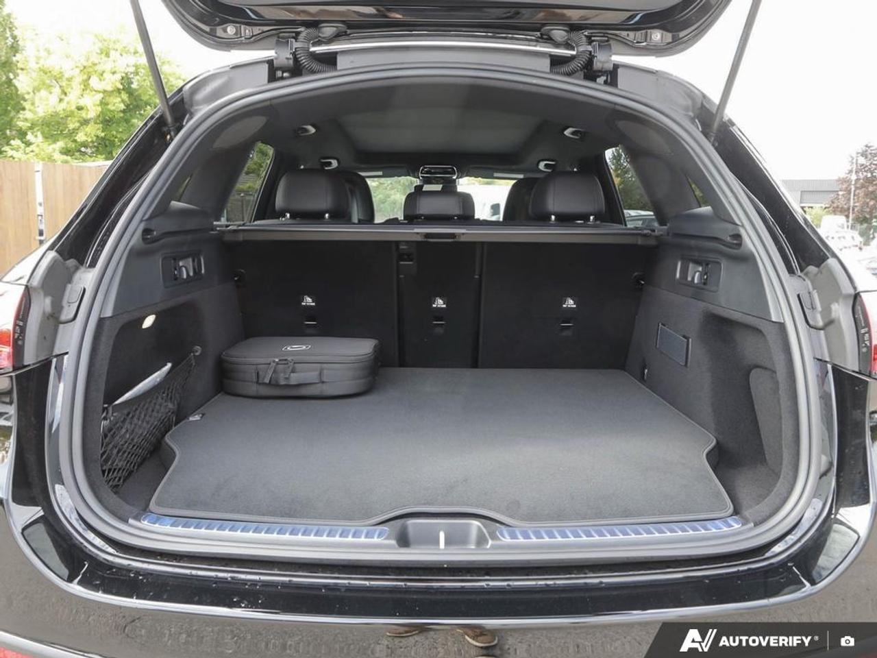 2027 Mercedes-Benz GLC 350e Base GLC 350e 4dr All-Wheel Drive 4MATIC Photo