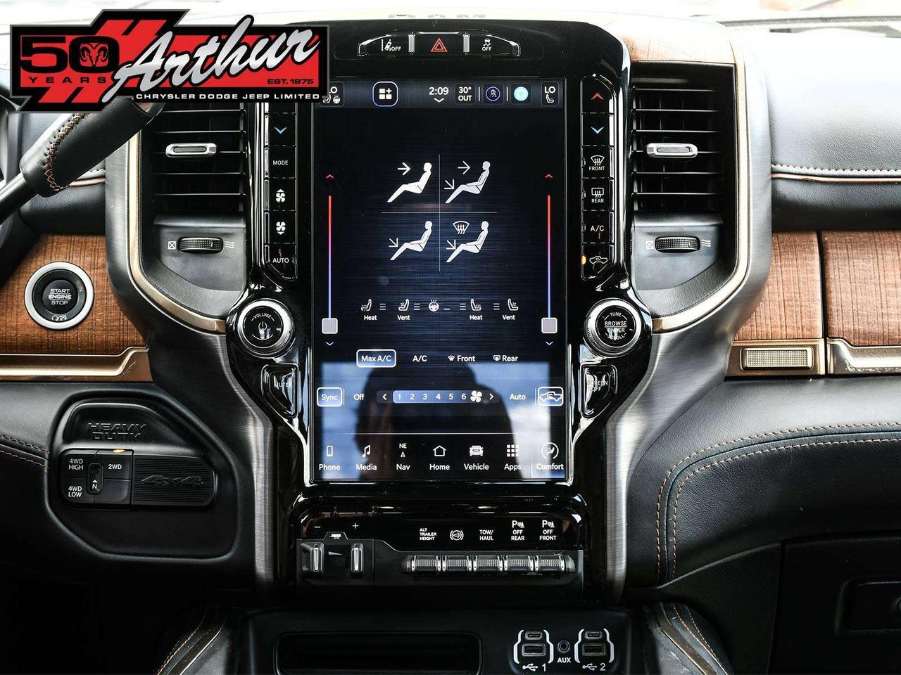2024 RAM 3500 Longhorn Crew Cab 4x4 Photo
