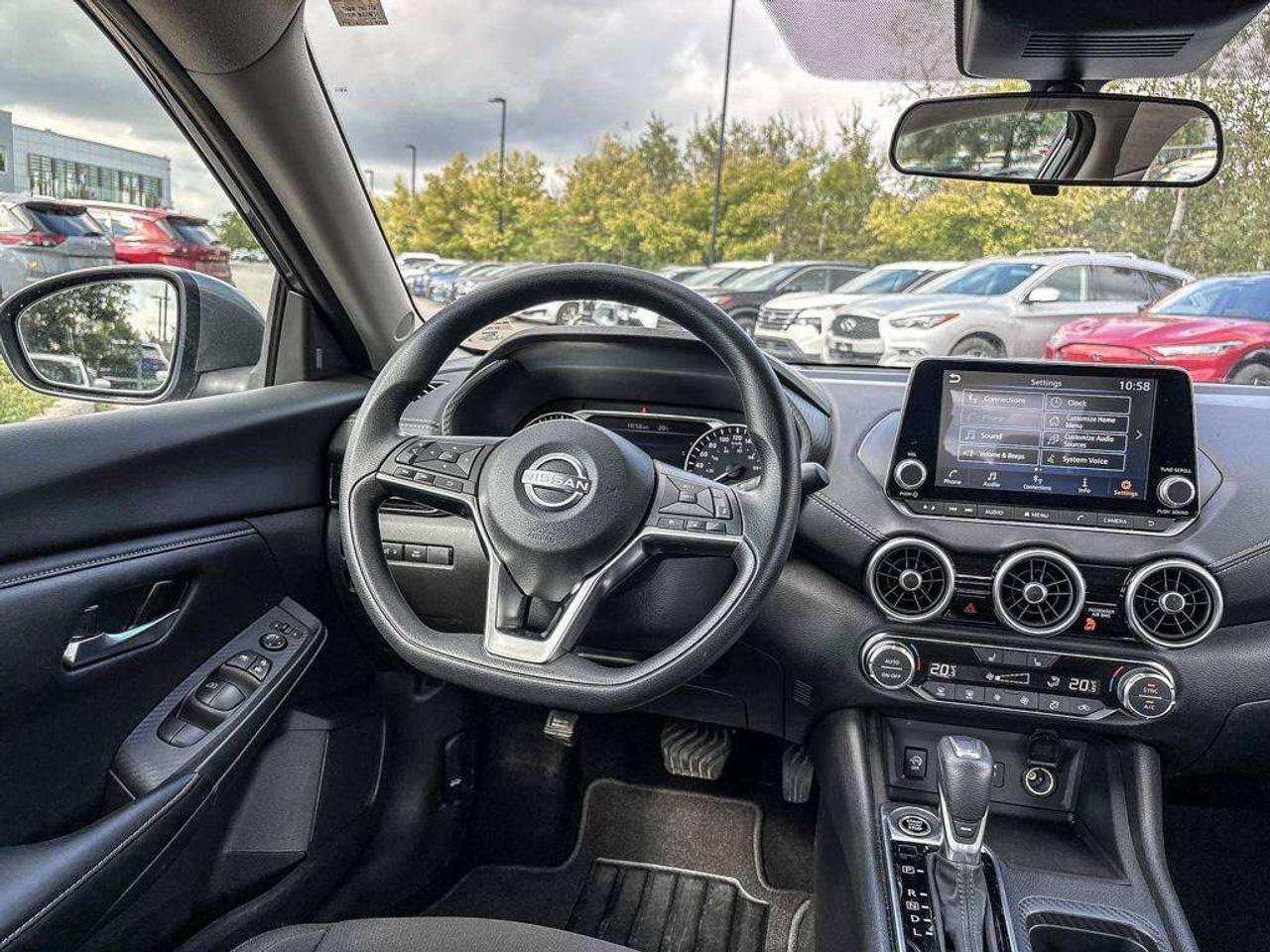 2024 Nissan Sentra SV Photo