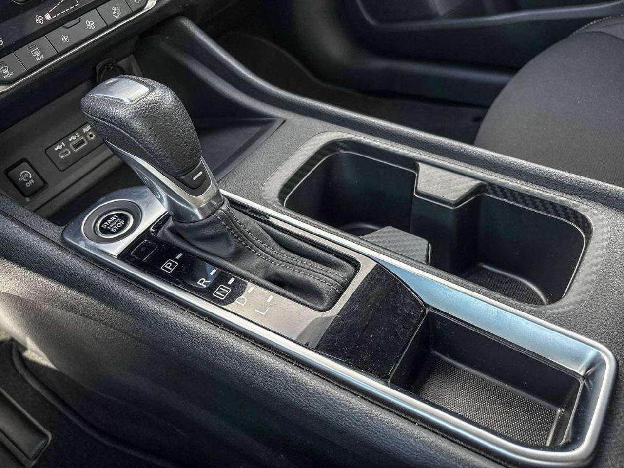 2024 Nissan Sentra SV Photo
