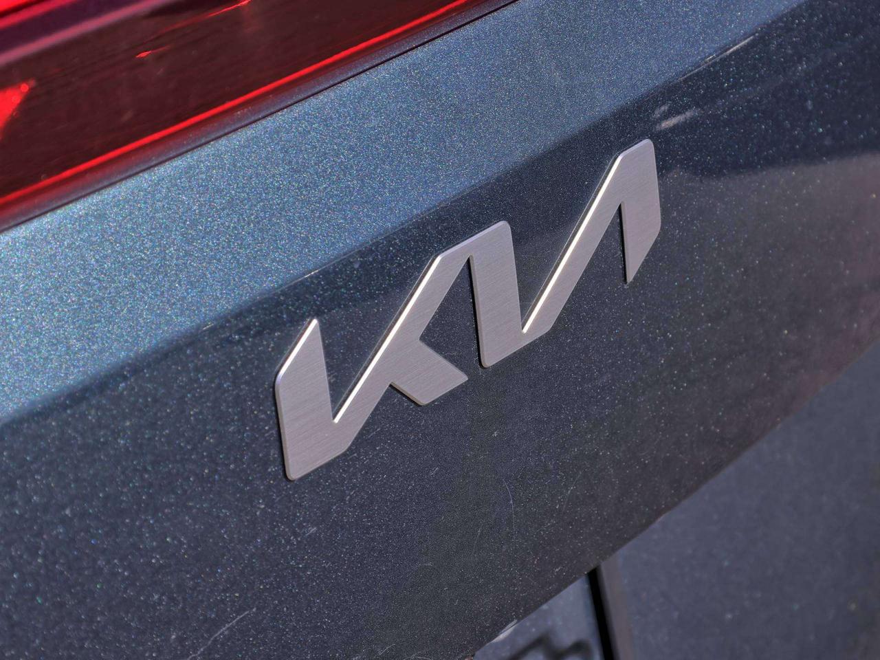 2026 Kia Carnival EX   Leather   Wireless Charger   ECM Homelink Photo