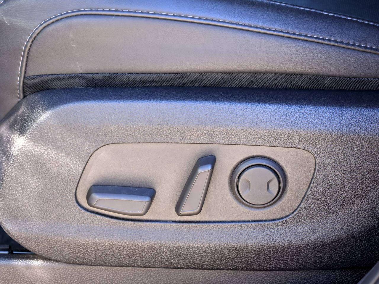 2026 Kia Carnival EX   Leather   Wireless Charger   ECM Homelink Photo