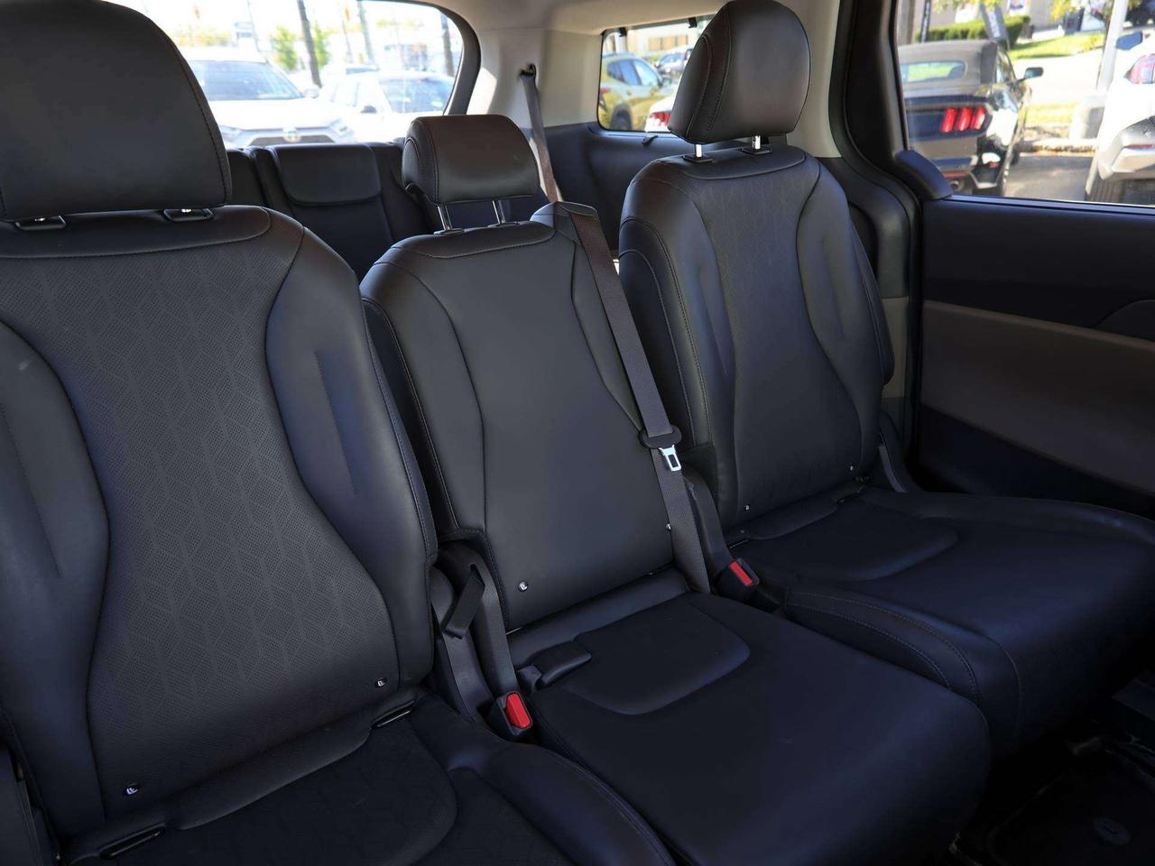 2026 Kia Carnival EX   Leather   Wireless Charger   ECM Homelink Photo