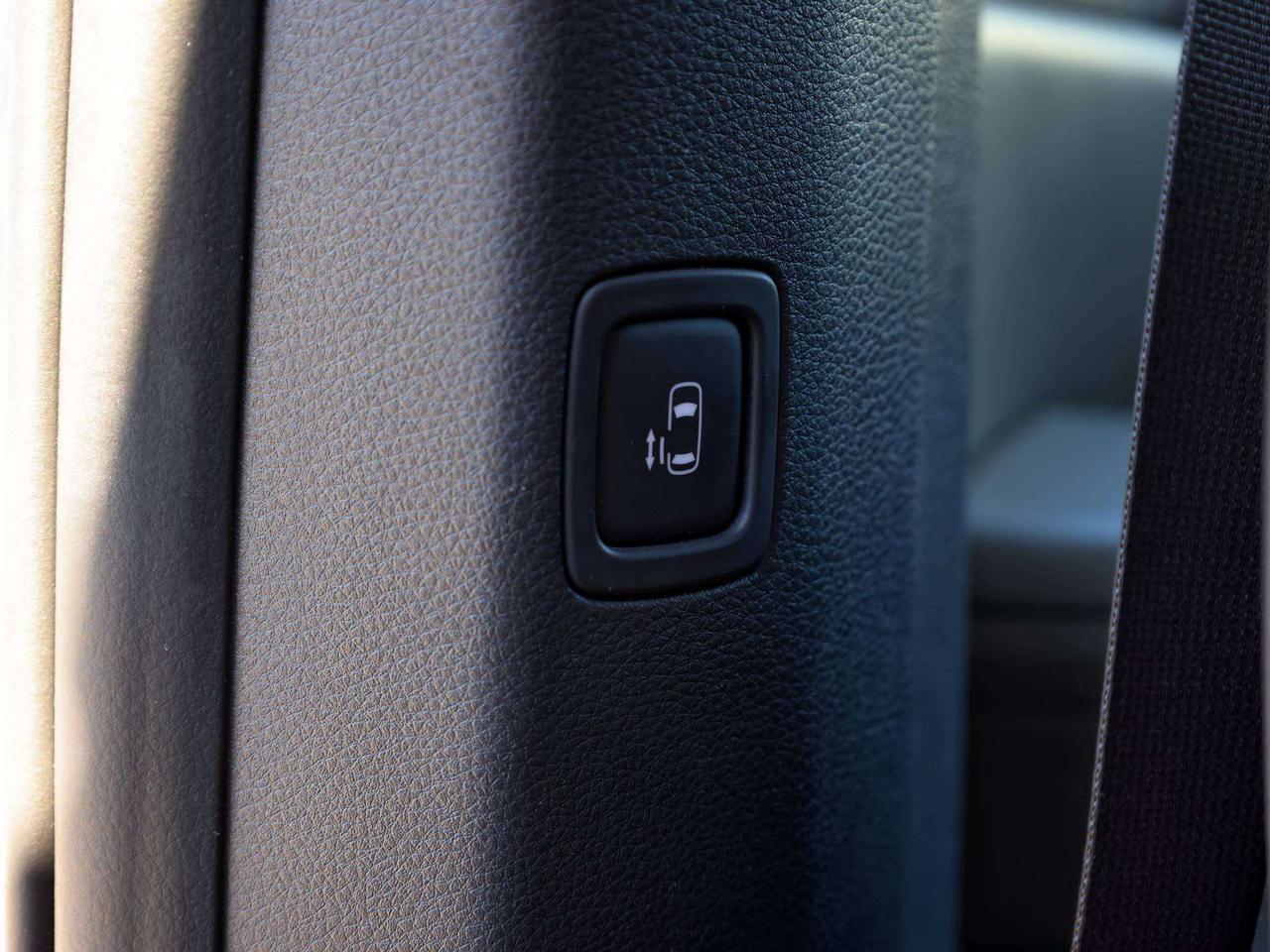 2026 Kia Carnival EX   Leather   Wireless Charger   ECM Homelink Photo
