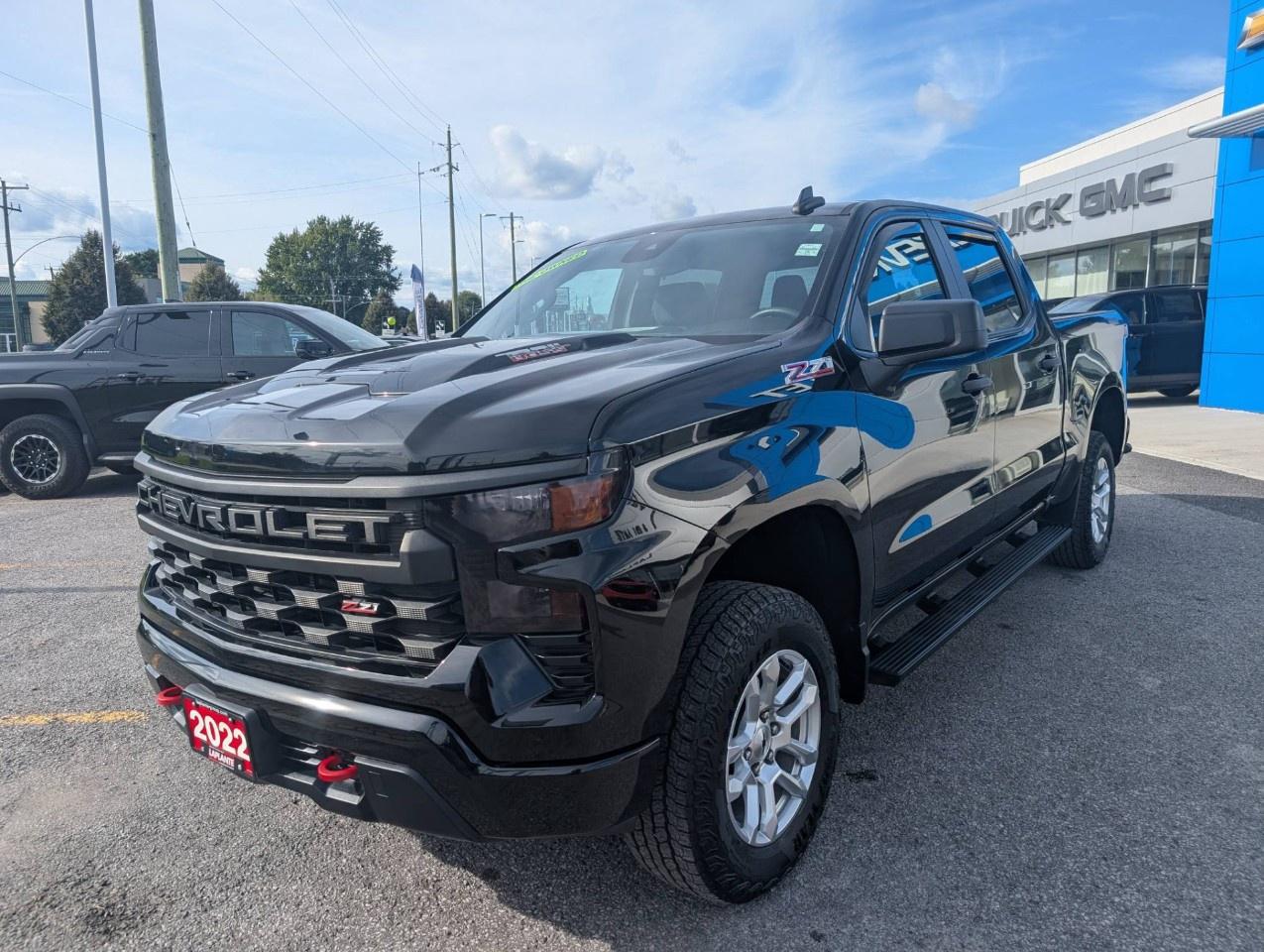 2022 Chevrolet Silverado 1500 Crew Cab Short Box 4-Wheel Drive Custom Trail Boss Photo