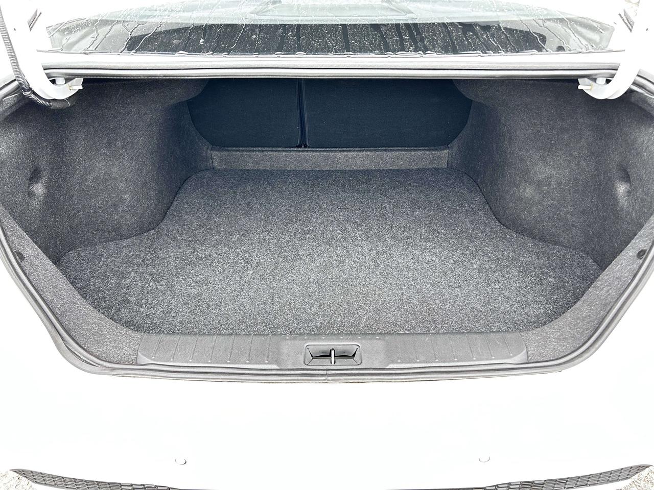 2024 Nissan Sentra SV Photo2