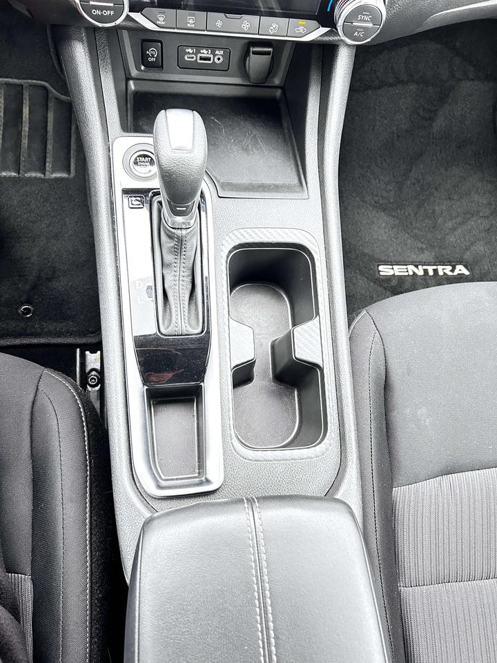 2024 Nissan Sentra SV Photo