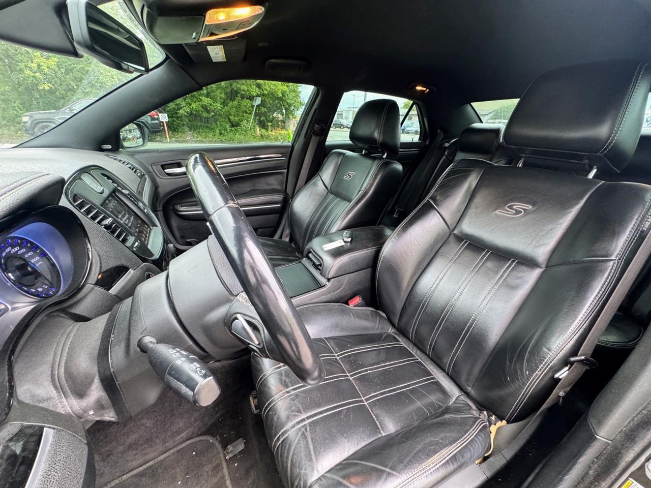 2018 Chrysler 300S  Photo