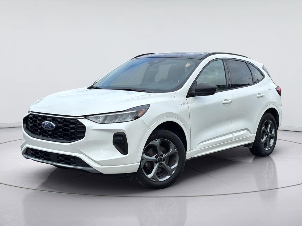 2023 Ford Escape ST-Line AWD Photo0