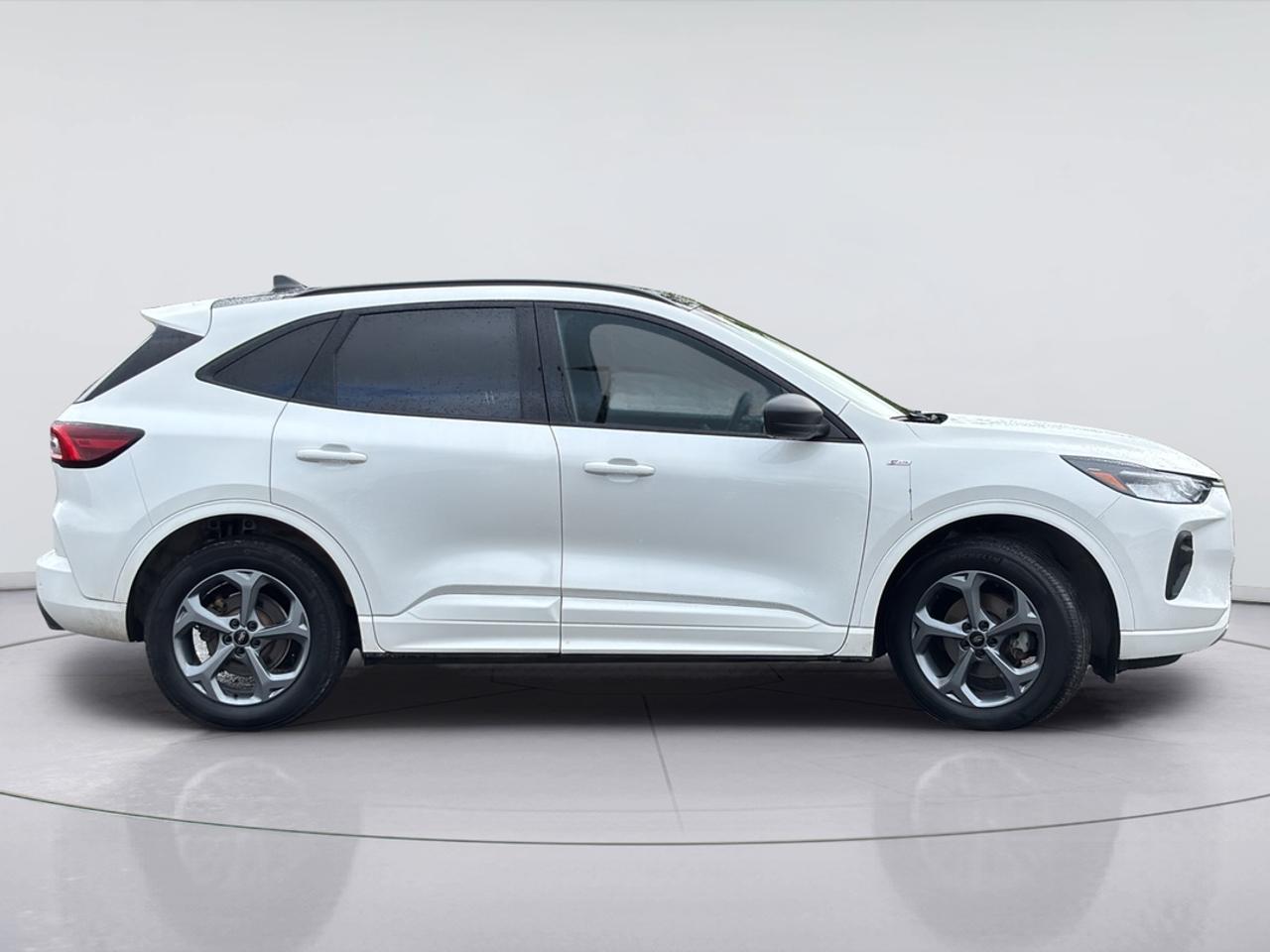 2023 Ford Escape ST-Line AWD Photo