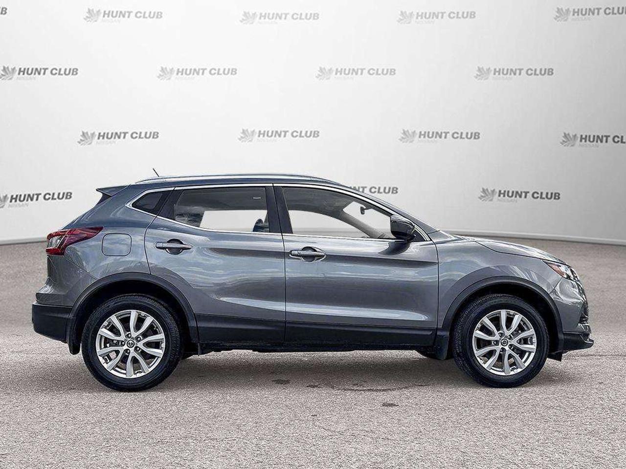 2023 Nissan Qashqai SV  AWD   Apple Car Play   Android Auto   Heated Seats Photo