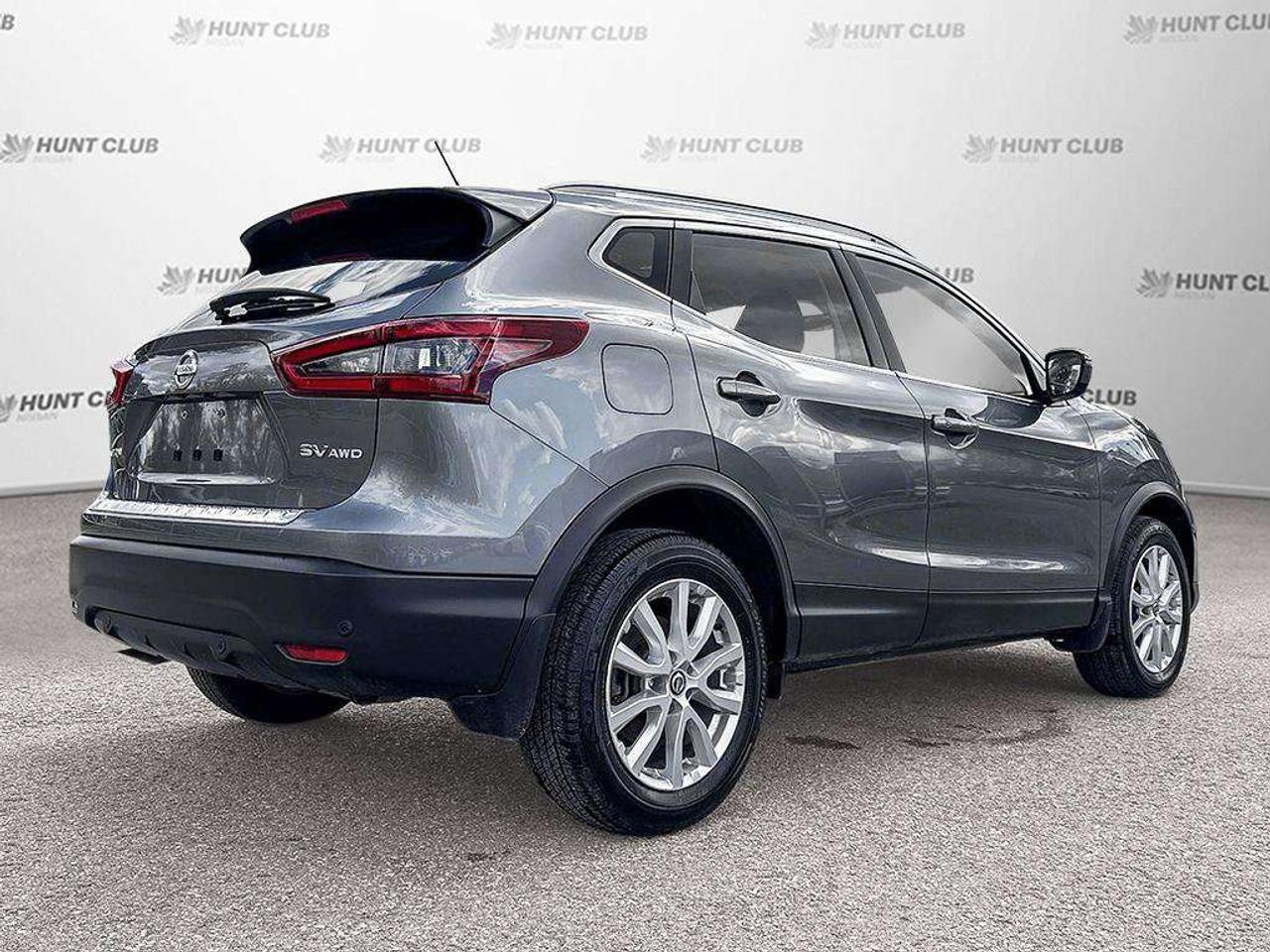 2023 Nissan Qashqai SV  AWD   Apple Car Play   Android Auto   Heated Seats Photo