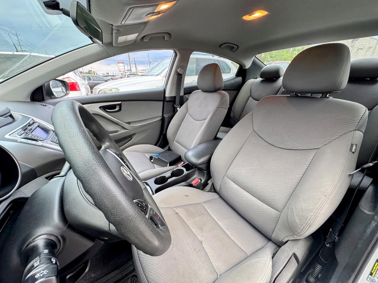 2011 Hyundai Elantra GLS Photo