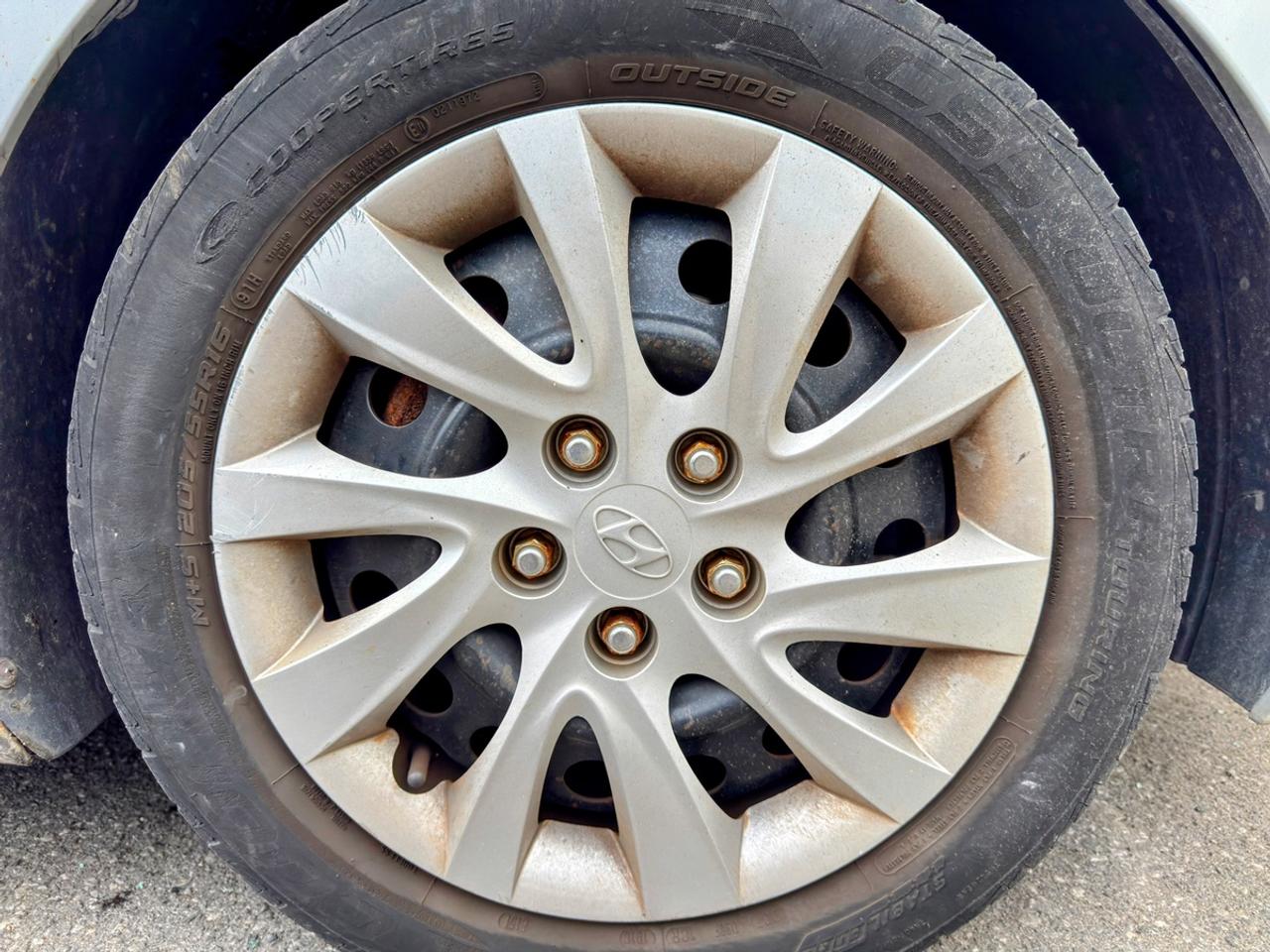 2011 Hyundai Elantra GLS Photo