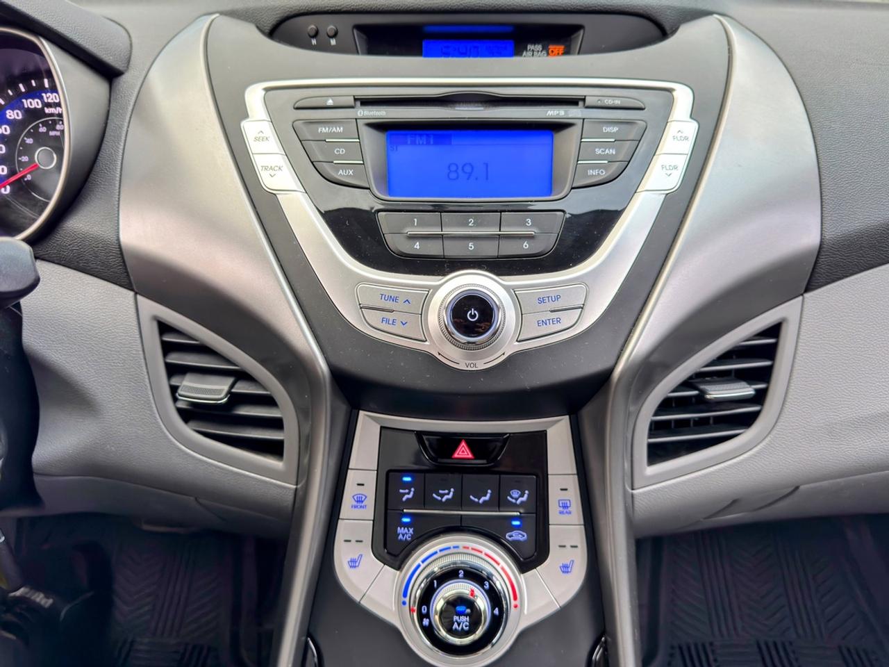 2011 Hyundai Elantra GLS Photo