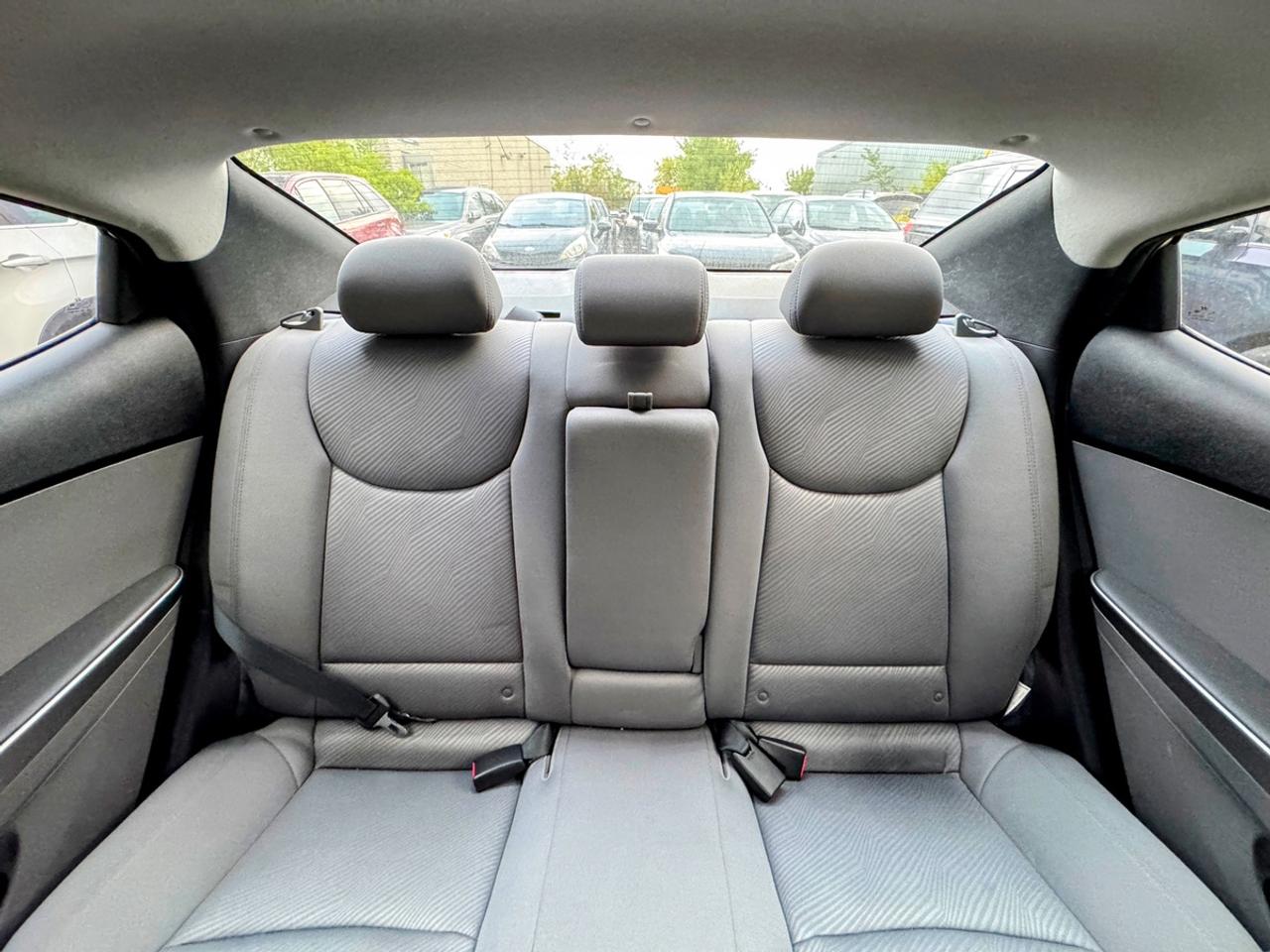 2011 Hyundai Elantra GLS Photo