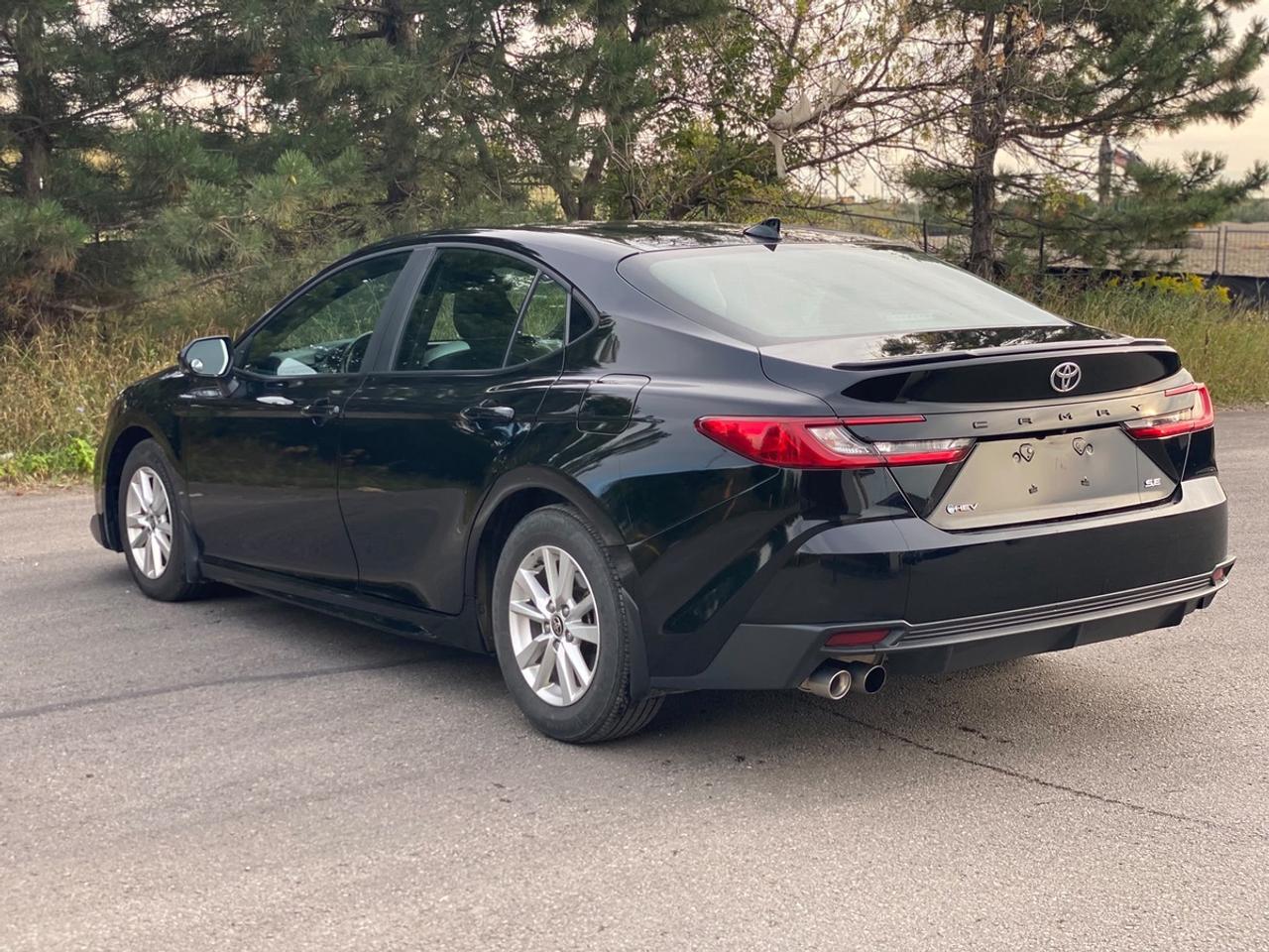 2025 Toyota Camry Hybrid SE | LEATHER | NO ACCIDENT Photo
