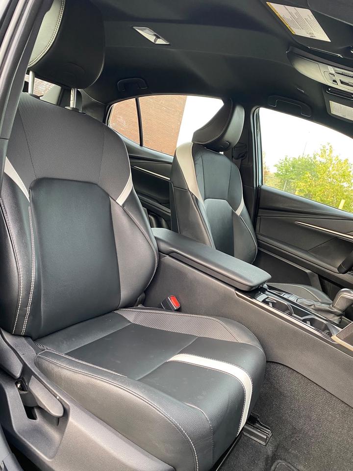 2025 Toyota Camry Hybrid SE | LEATHER | NO ACCIDENT Photo