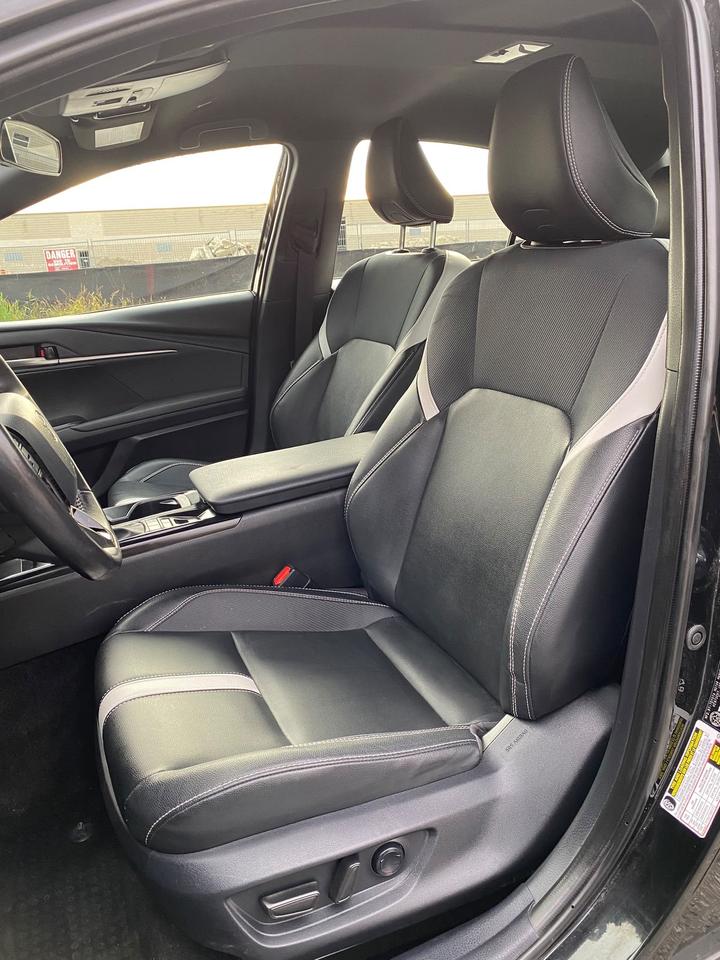 2025 Toyota Camry Hybrid SE | LEATHER | NO ACCIDENT Photo