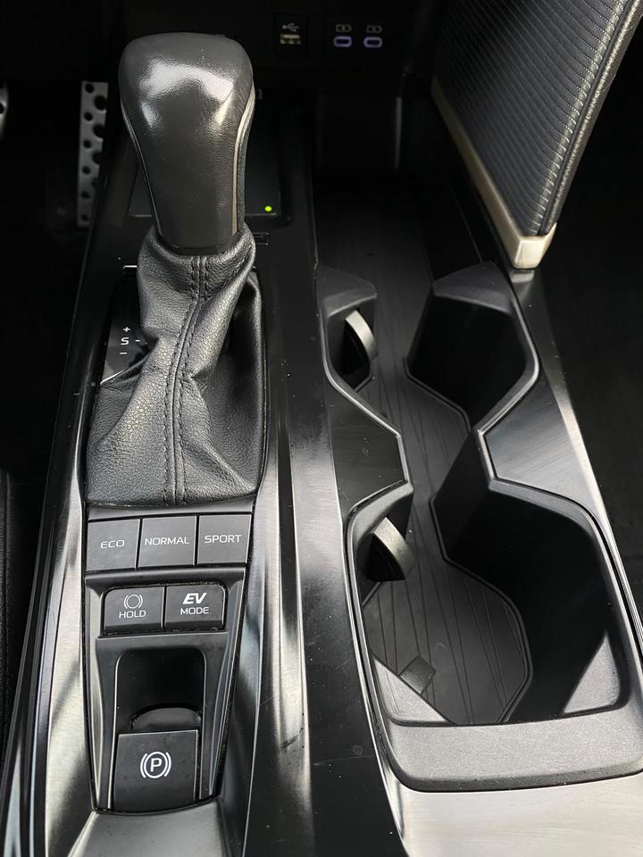 2025 Toyota Camry Hybrid SE | LEATHER | NO ACCIDENT Photo