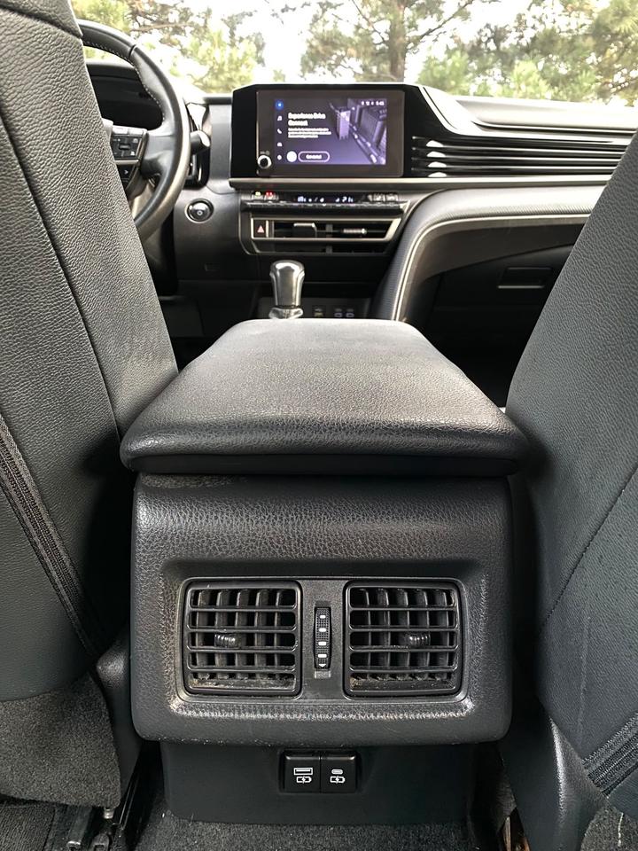 2025 Toyota Camry Hybrid SE | LEATHER | NO ACCIDENT Photo
