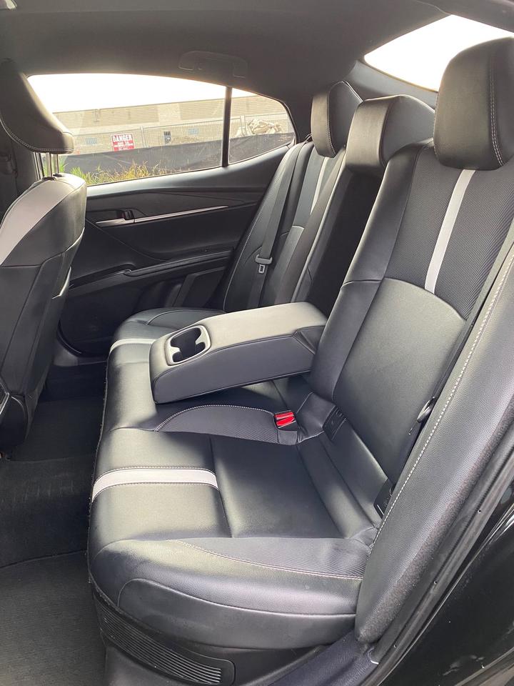2025 Toyota Camry Hybrid SE | LEATHER | NO ACCIDENT Photo