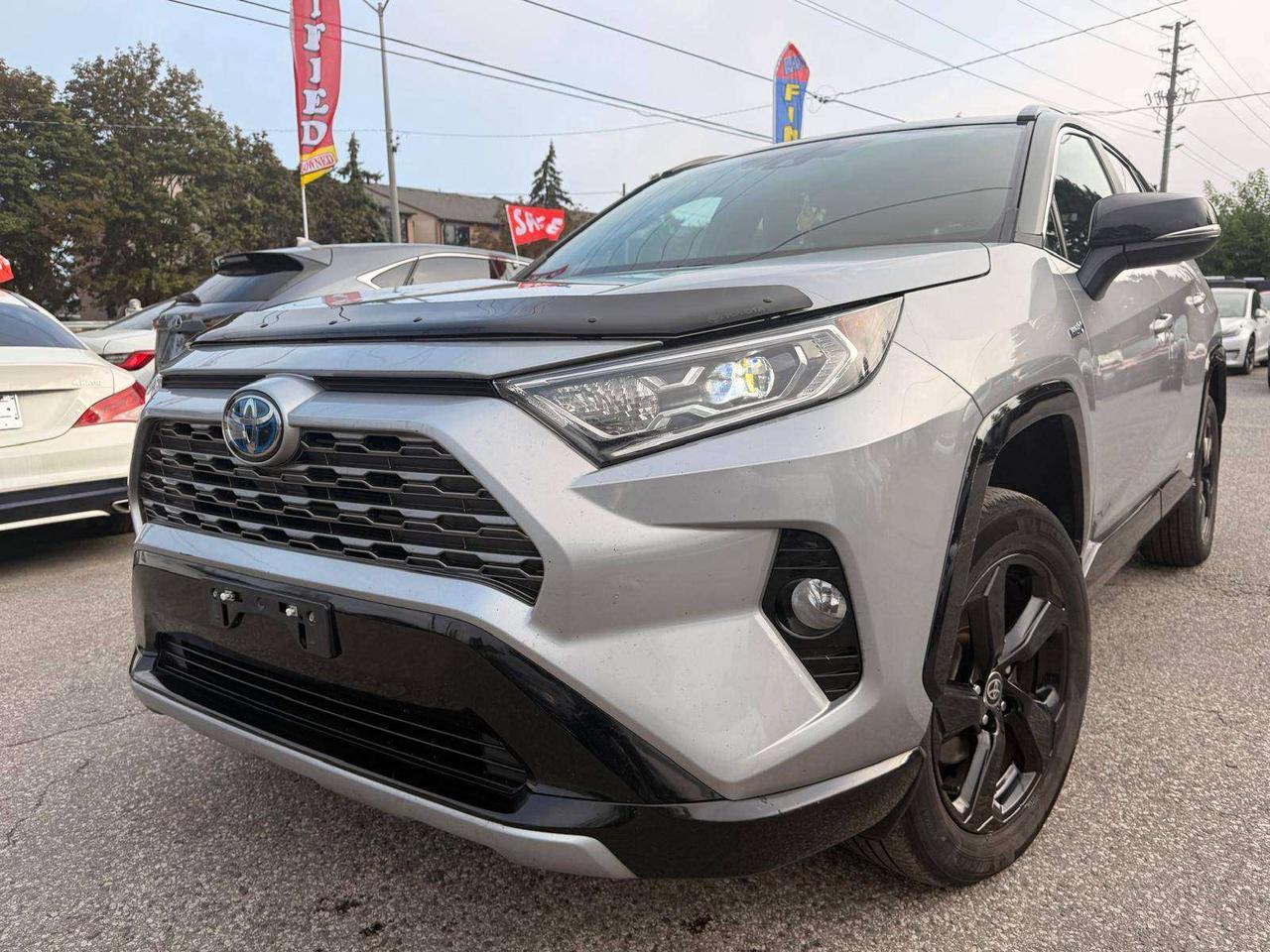 2021 Toyota RAV4 HYBRID XSE AWD Photo
