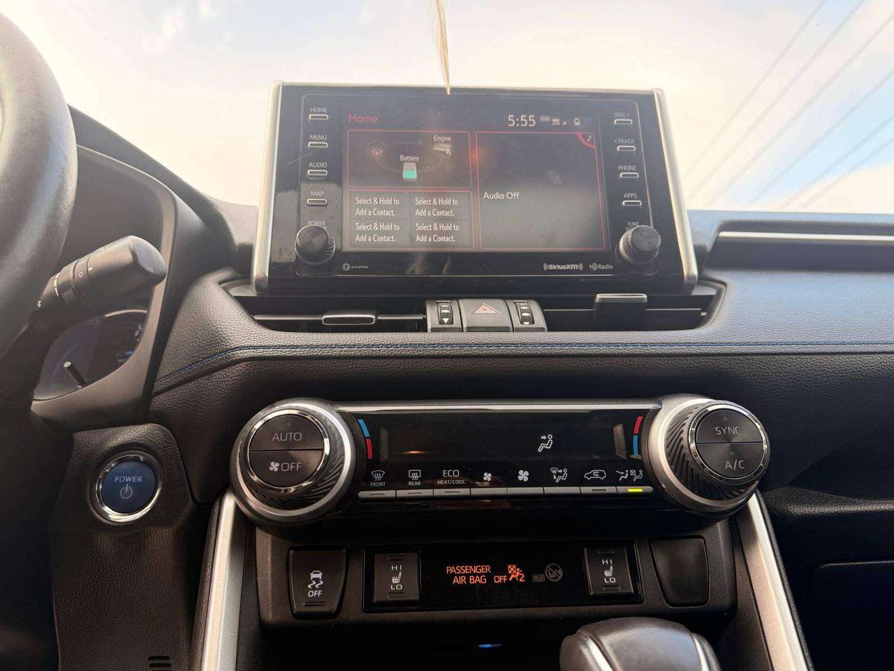 2021 Toyota RAV4 HYBRID XSE AWD Photo