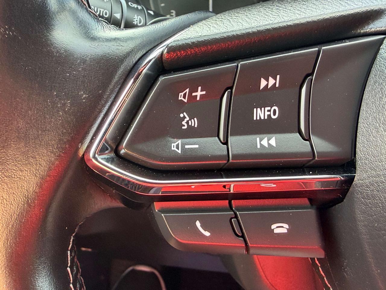 2021 Mazda CX-5 Signature ** CALL BELLEVILLE @ 613-961-8848 ** Photo