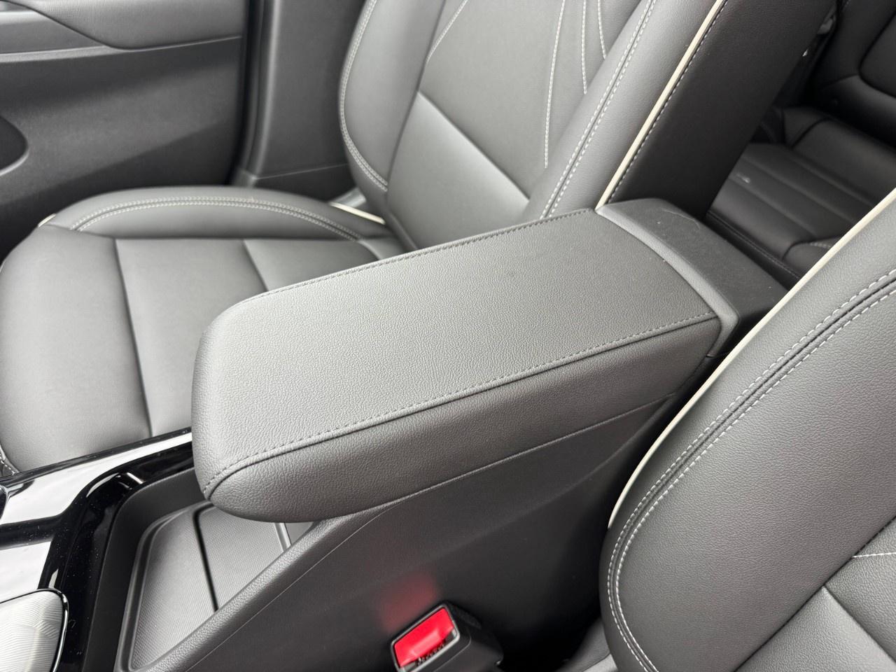 2026 Buick Envista FWD 4dr Sport Touring Photo