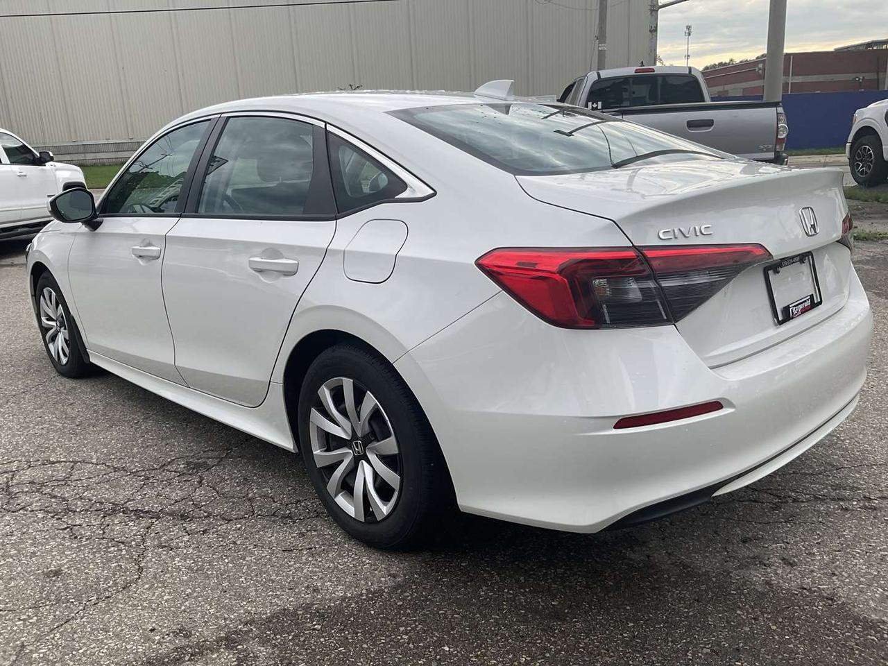 2023 Honda Civic LX Sedan - HONDA SENSING! CAR PLAY! BACK-UP CAM! BSM! Photo