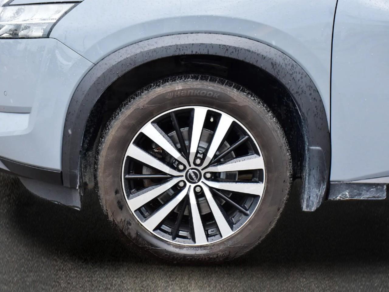 2023 Nissan Pathfinder Platinum 4dr 4x4 Photo