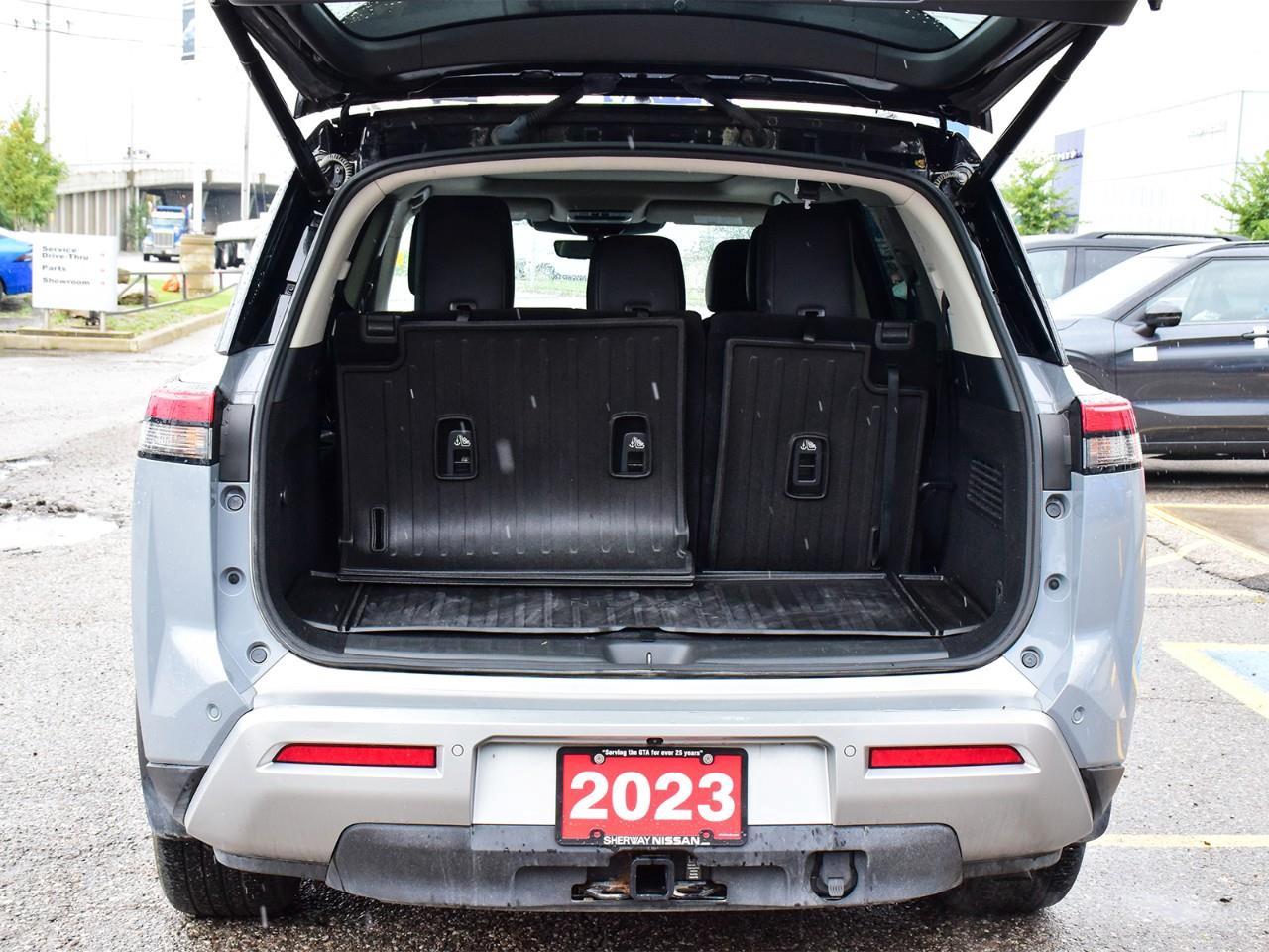 2023 Nissan Pathfinder Platinum 4dr 4x4 Photo
