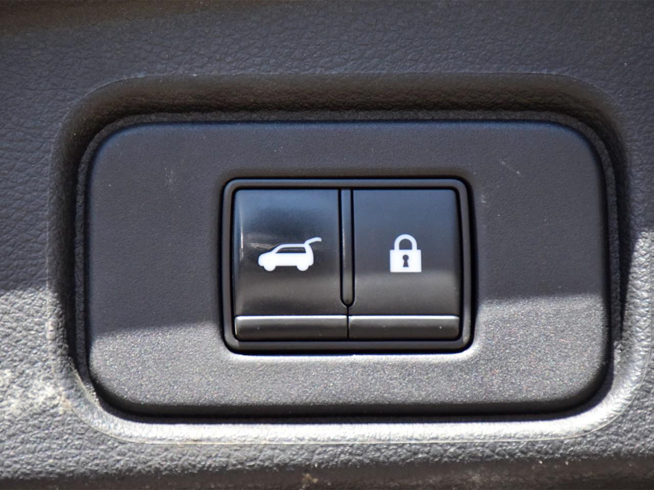 2022 Nissan Pathfinder SL 4dr 4x4 Photo