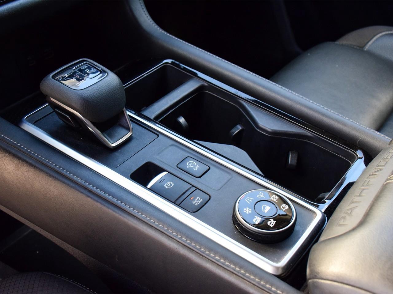 2022 Nissan Pathfinder SL 4dr 4x4 Photo