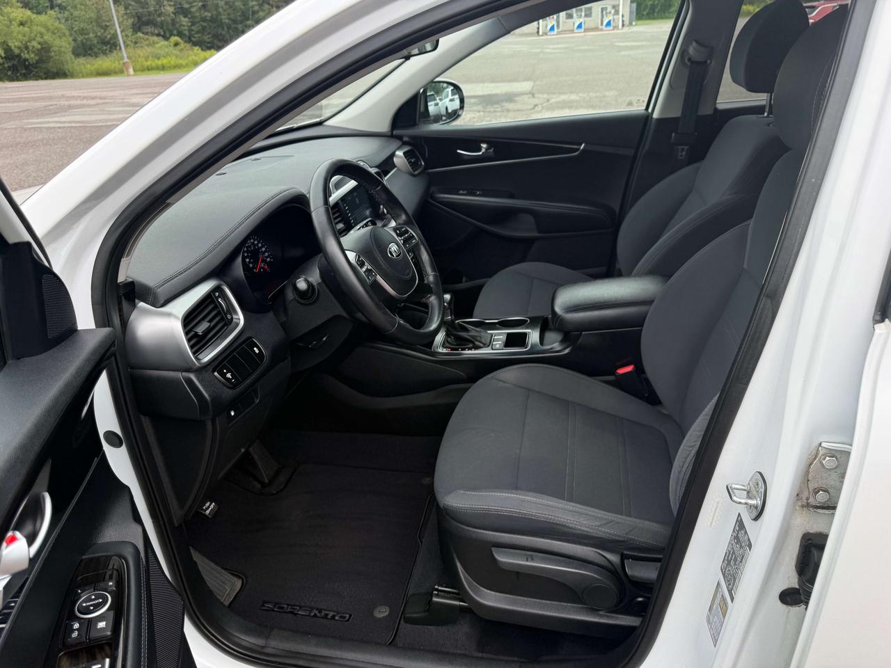2019 Kia Sorento LX - htd seats - cruise control Photo