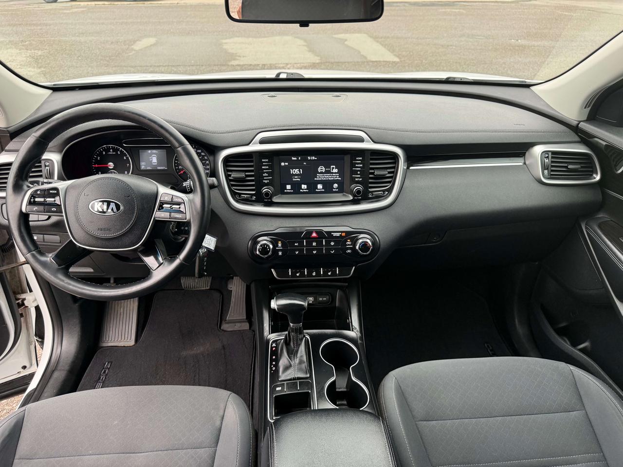 2019 Kia Sorento LX - htd seats - cruise control Photo