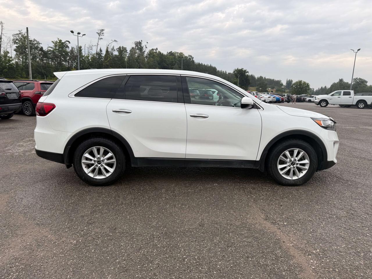 2019 Kia Sorento LX - htd seats - cruise control Photo